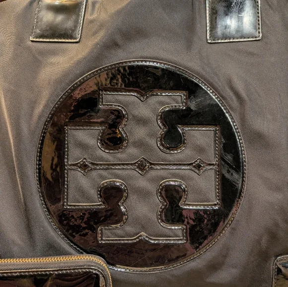 Tory Burch Large Black Ella Tote Bag Patent Logo and Matching Wallet - Picture 3 of 12
